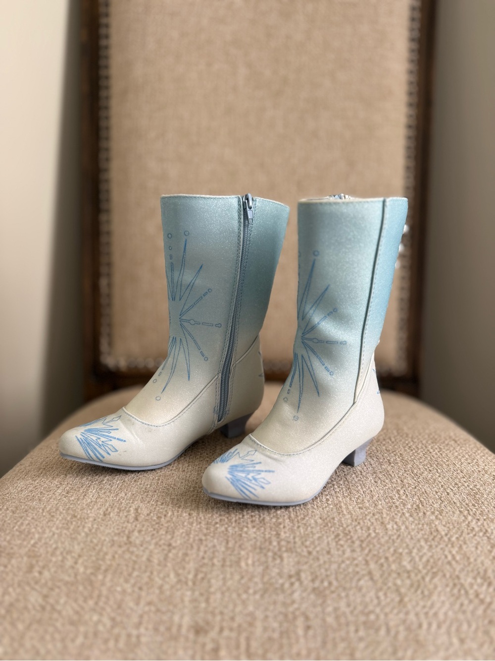 Disney Princess Elsa Frozen II Themed Costume Dress Up Boots size toddler 13